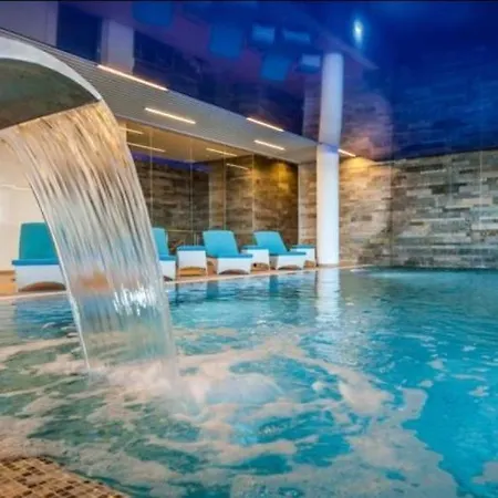 Luxury Silver Mountain View